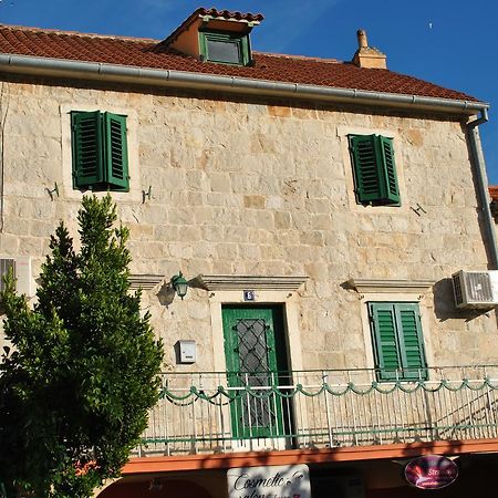 Apartment On The Square Makarska Eksteriør billede