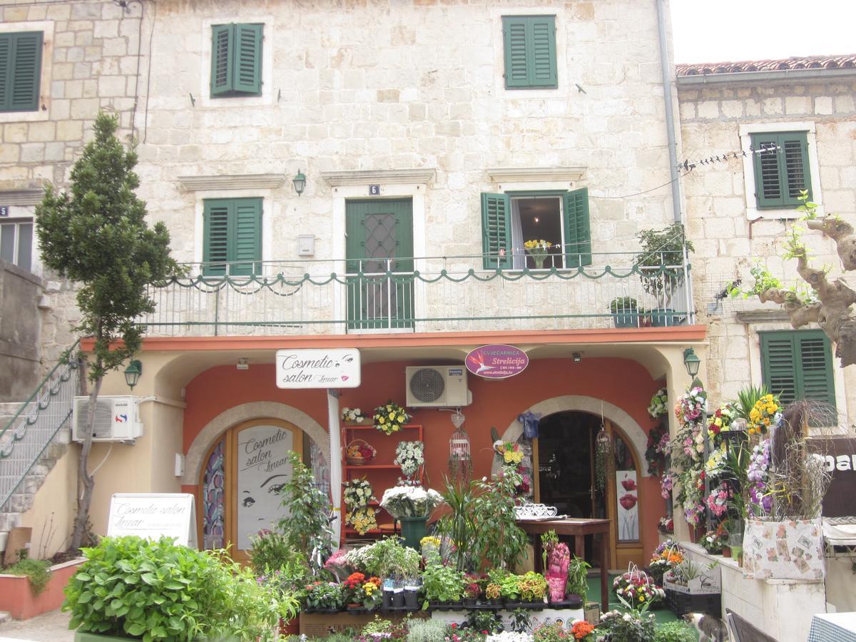 Apartment On The Square Makarska Eksteriør billede