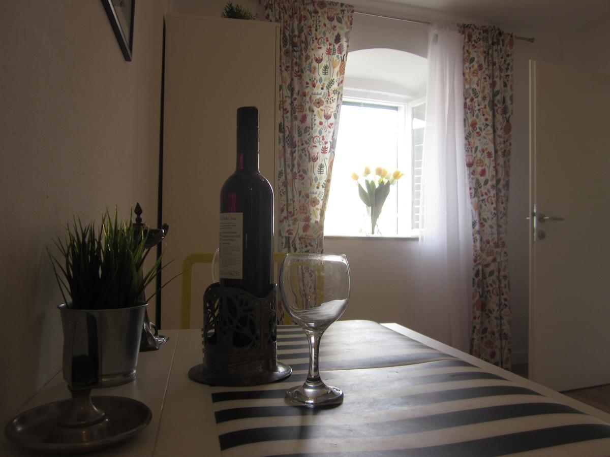 Apartment On The Square Makarska Eksteriør billede