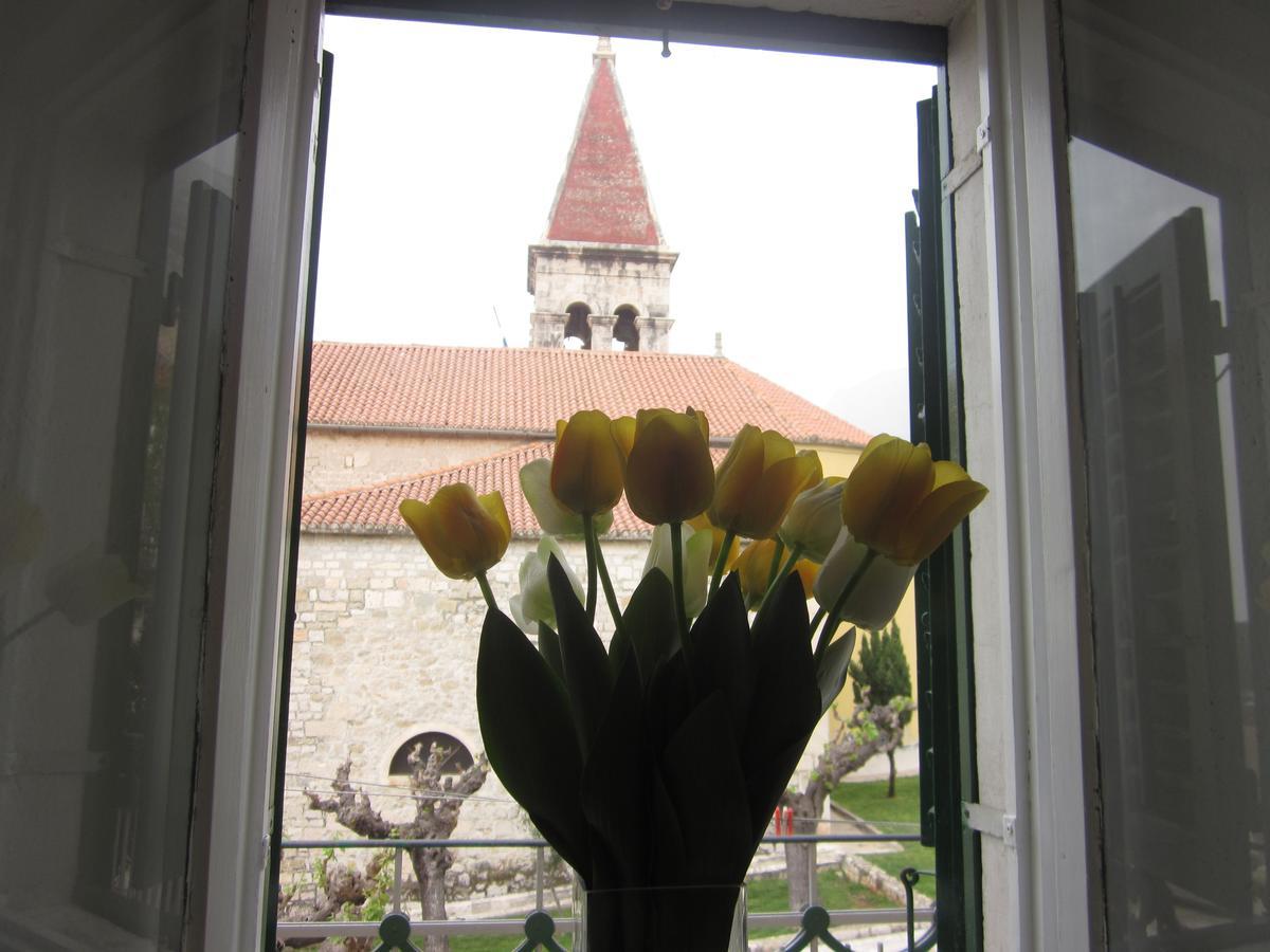Apartment On The Square Makarska Eksteriør billede
