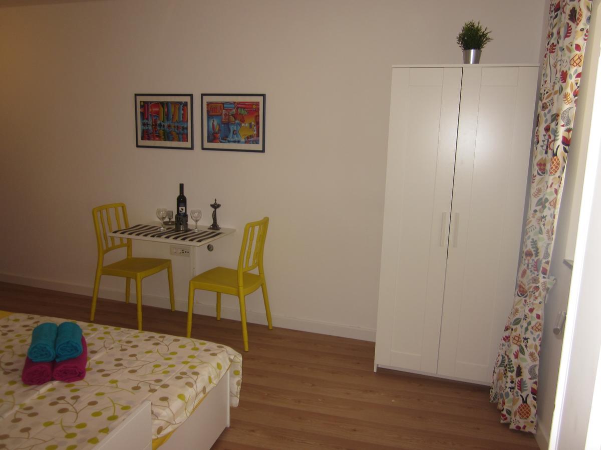 Apartment On The Square Makarska Eksteriør billede