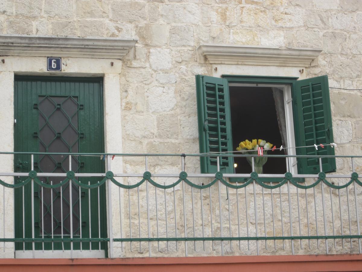 Apartment On The Square Makarska Eksteriør billede