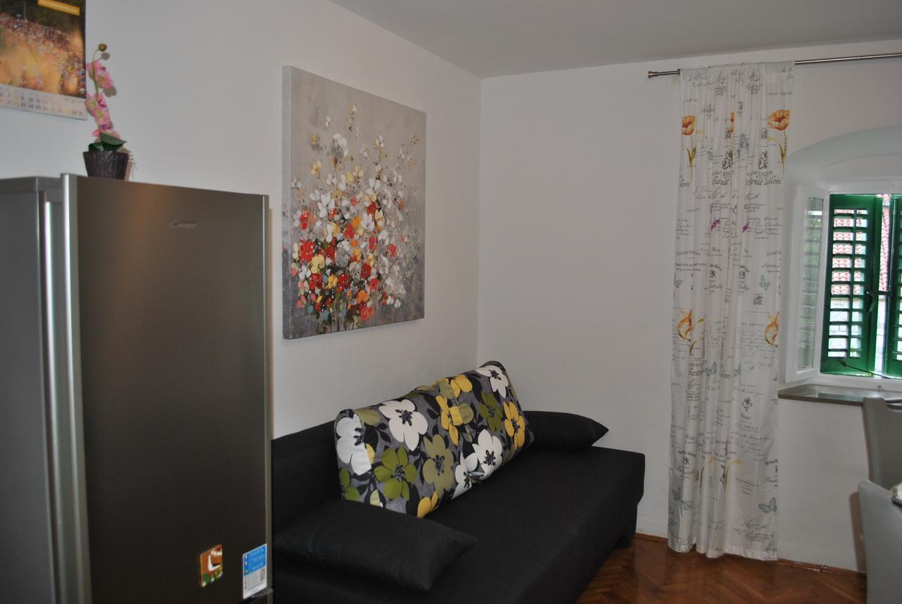 Apartment On The Square Makarska Eksteriør billede