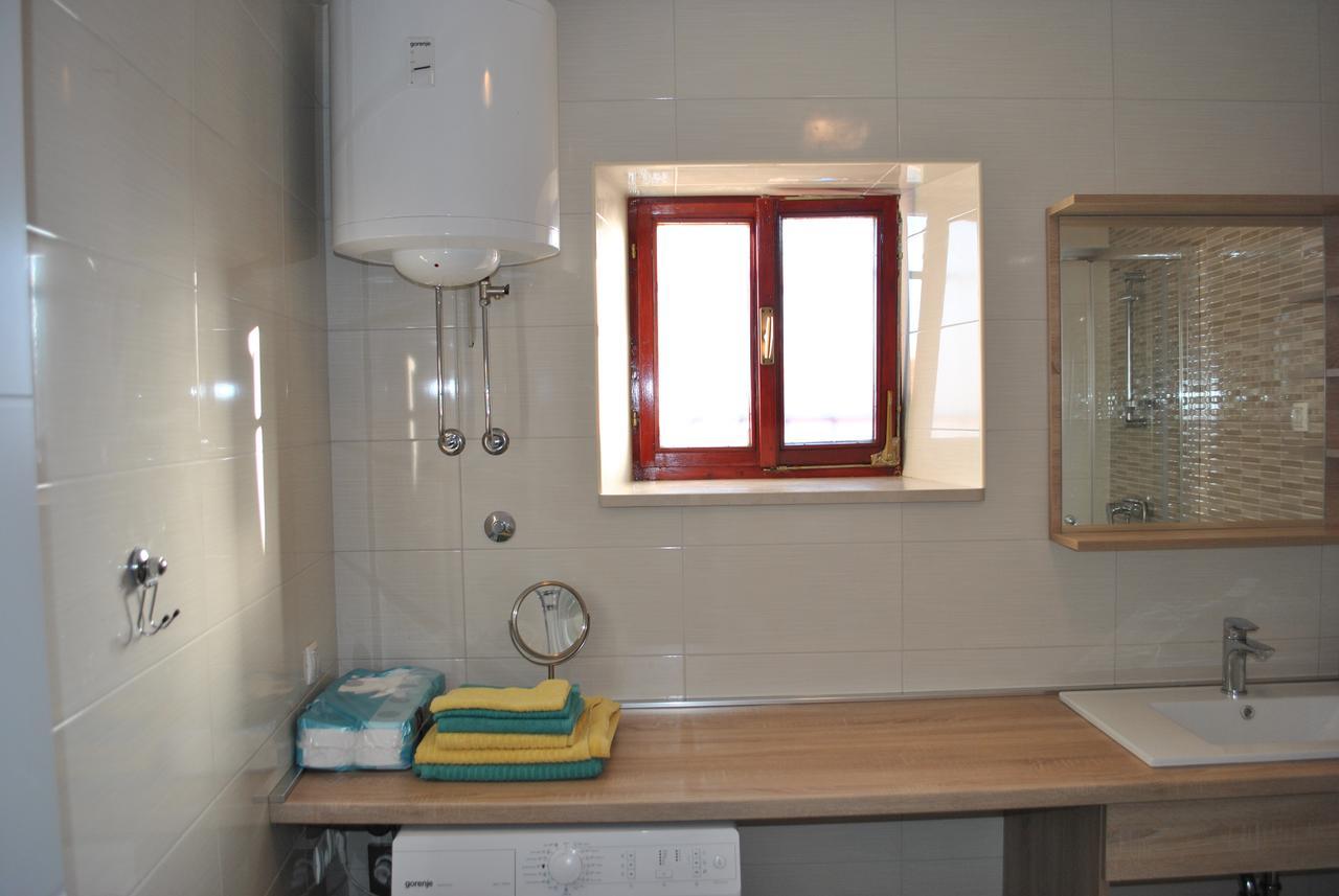 Apartment On The Square Makarska Eksteriør billede