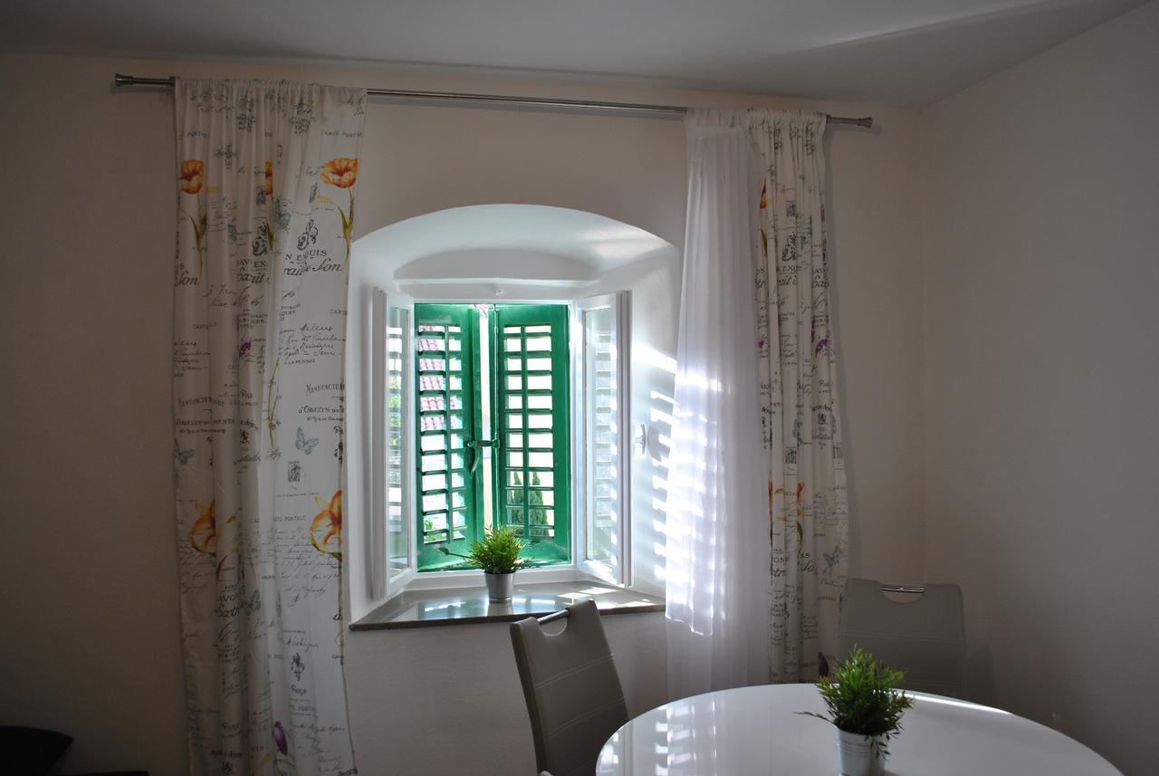 Apartment On The Square Makarska Eksteriør billede