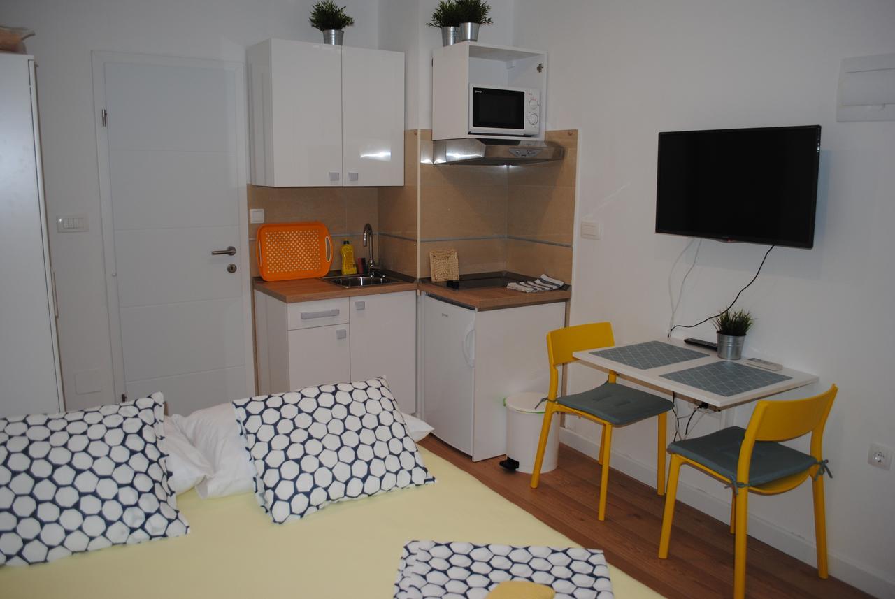Apartment On The Square Makarska Eksteriør billede