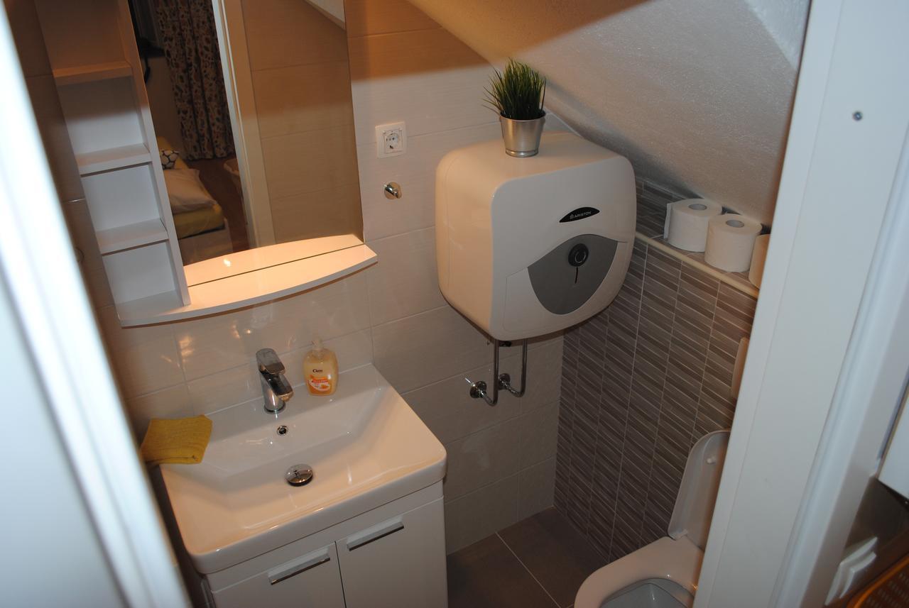 Apartment On The Square Makarska Eksteriør billede